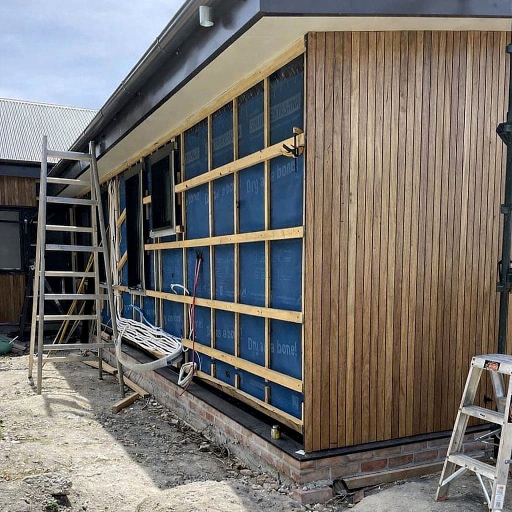 Puitfassaadi ehitus Tallinnas ja Harjumaal - aluskonstruktsioon, tuuletõke ja vastupidav välisviimistlus