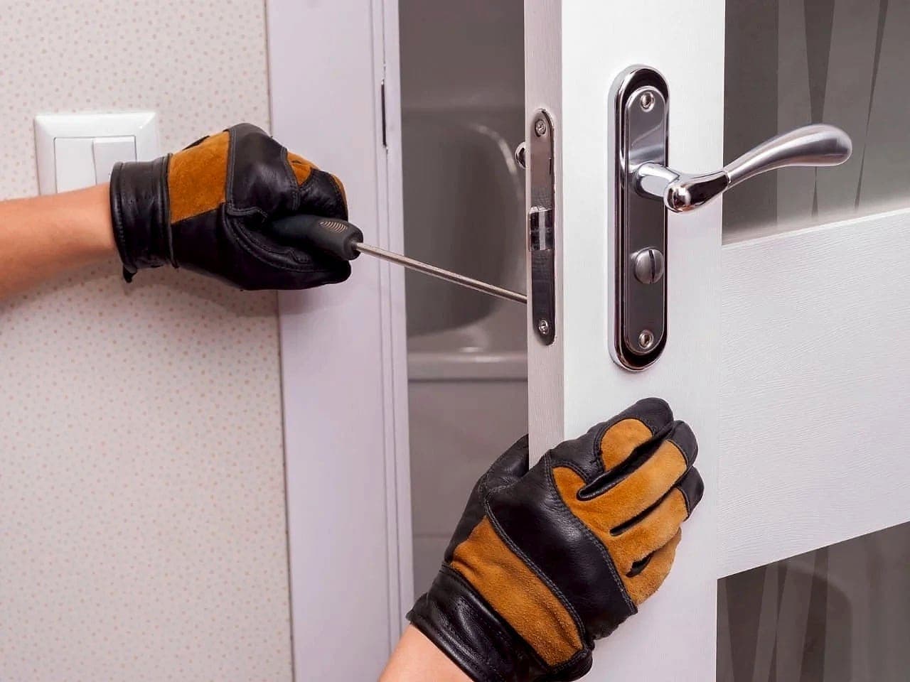 Väikeremont ja parandustööd Tallinnas ja Harjumaal - pinnaparandused, kohalikud viimistlustööd ja kiire teostus