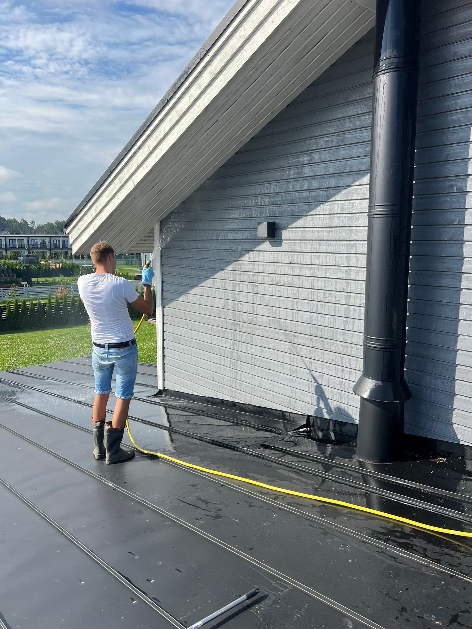 Fassaadi pesemine ja värvimine, Veskimöldre – Harjumaa, Veskimöldre – tehtud töö foto 2