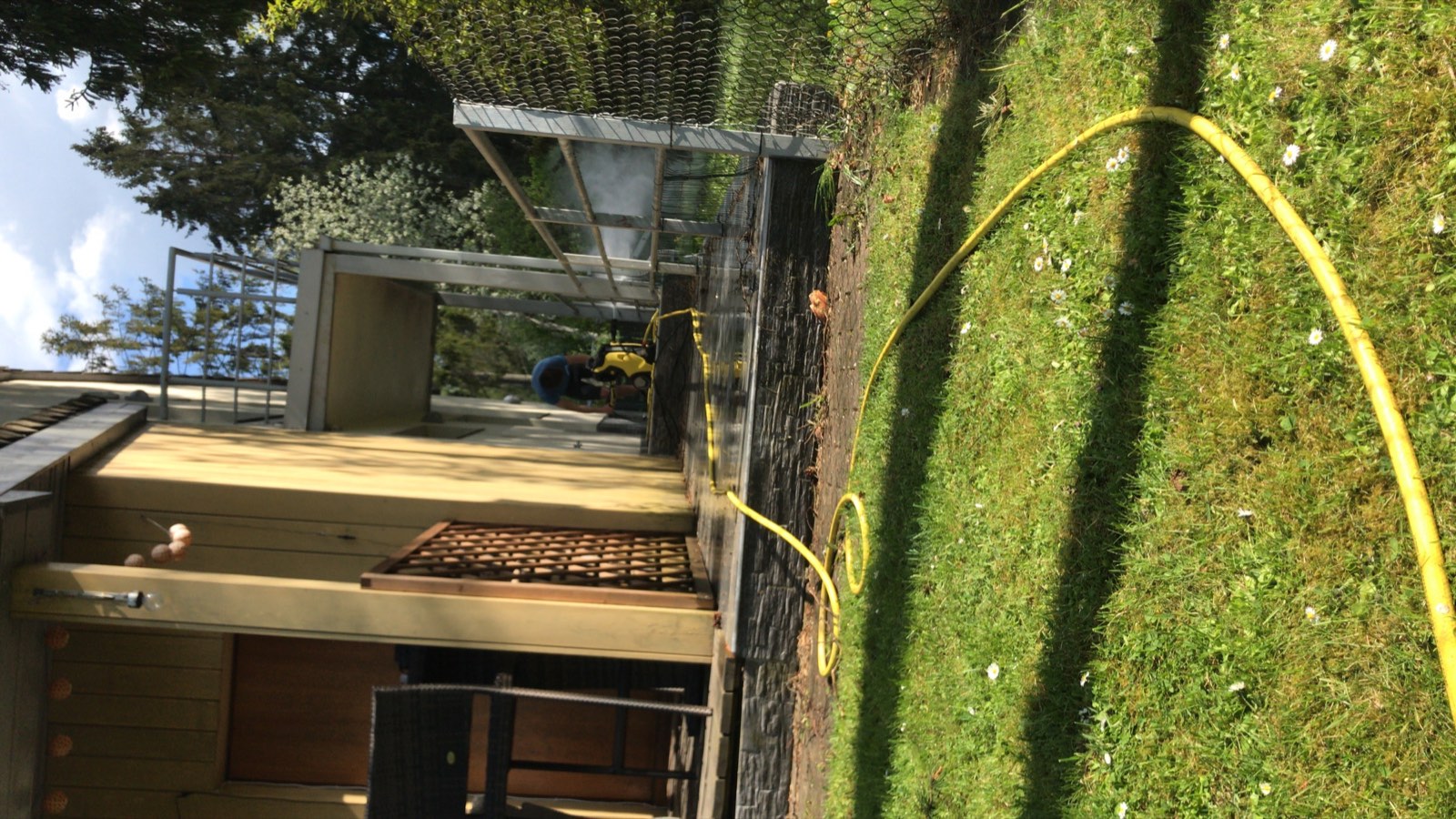 Värvitud fassaad ja sisemaalritööde tulemus Saku objektil