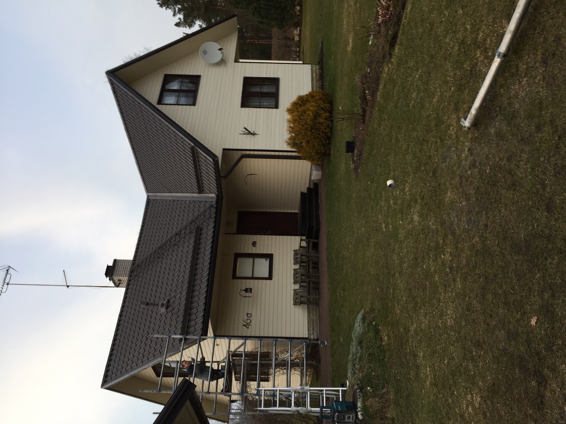 Katusepesu ja samblatõrje tulemus Harjumaa objektil