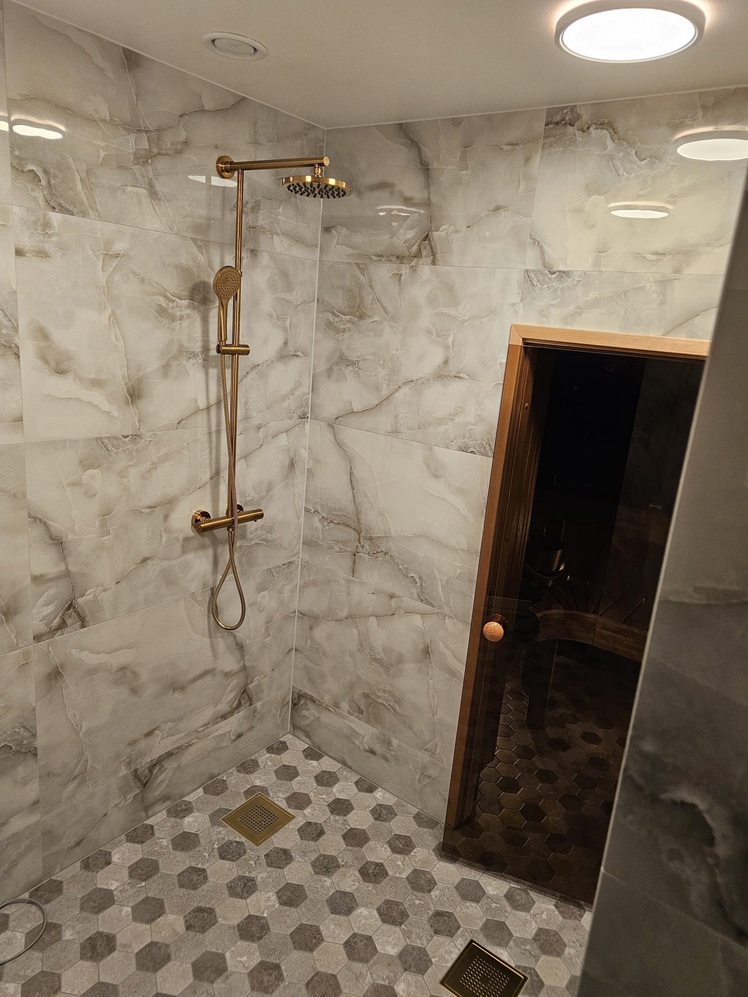 Vannitoa ja duširuumi plaatimistööd, Tiskre – Harjumaa, Tiskre – tehtud töö foto 2