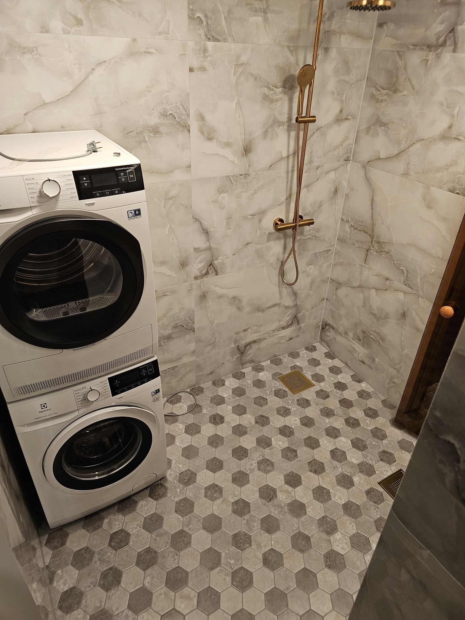 Vannitoa ja duširuumi plaatimistööd, Tiskre – Harjumaa, Tiskre – tehtud töö foto 3