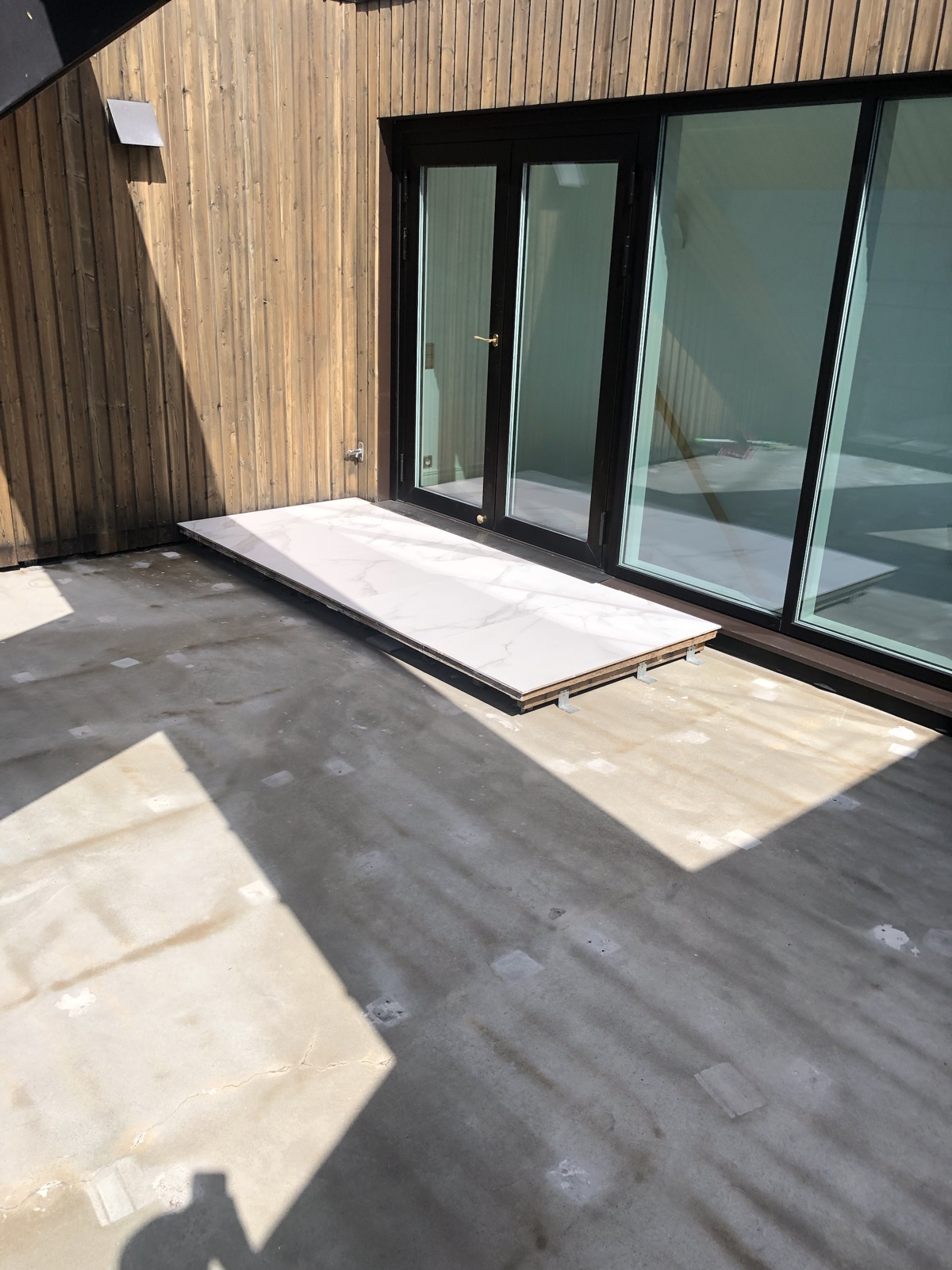 Terrassi plaatimine, Kesklinn – Tallinn – tehtud töö foto 3