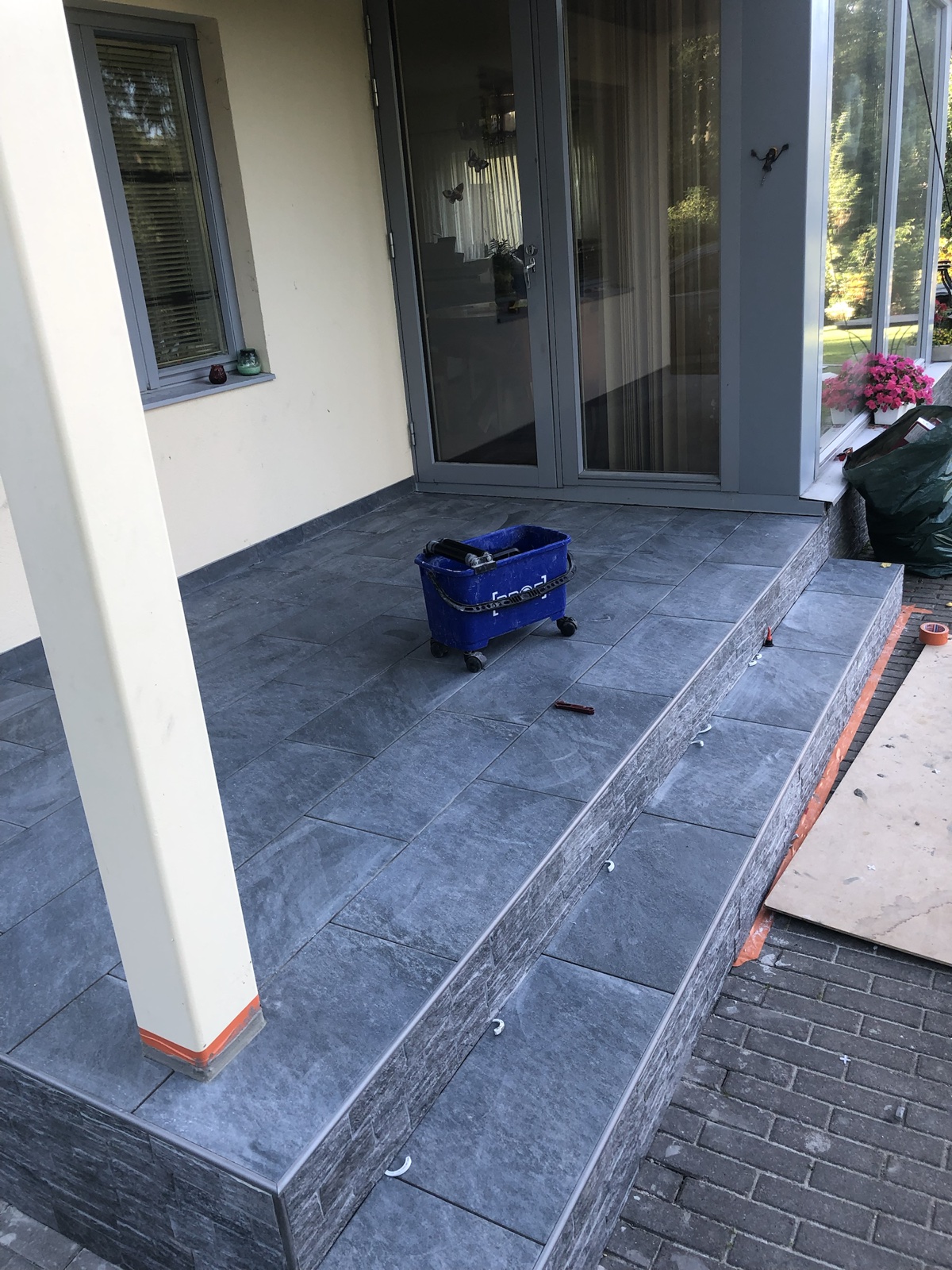 Plaaditud trepp Saku objektil